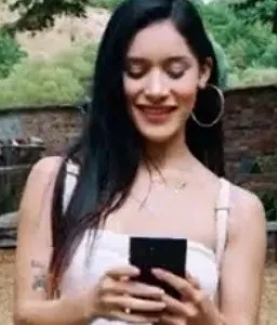 sir Id like to apologize more Carolina Guerrero